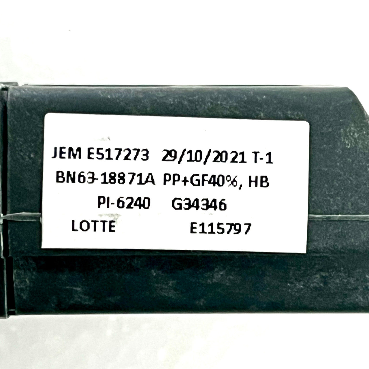 BN63-18871A and BN63-18877A