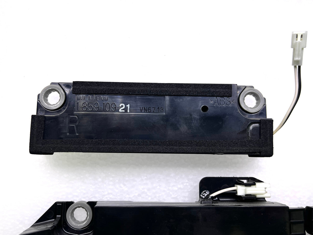 1-859-108-61, 1-859-108-51, 1-859-109-21, 1-859-109-11,