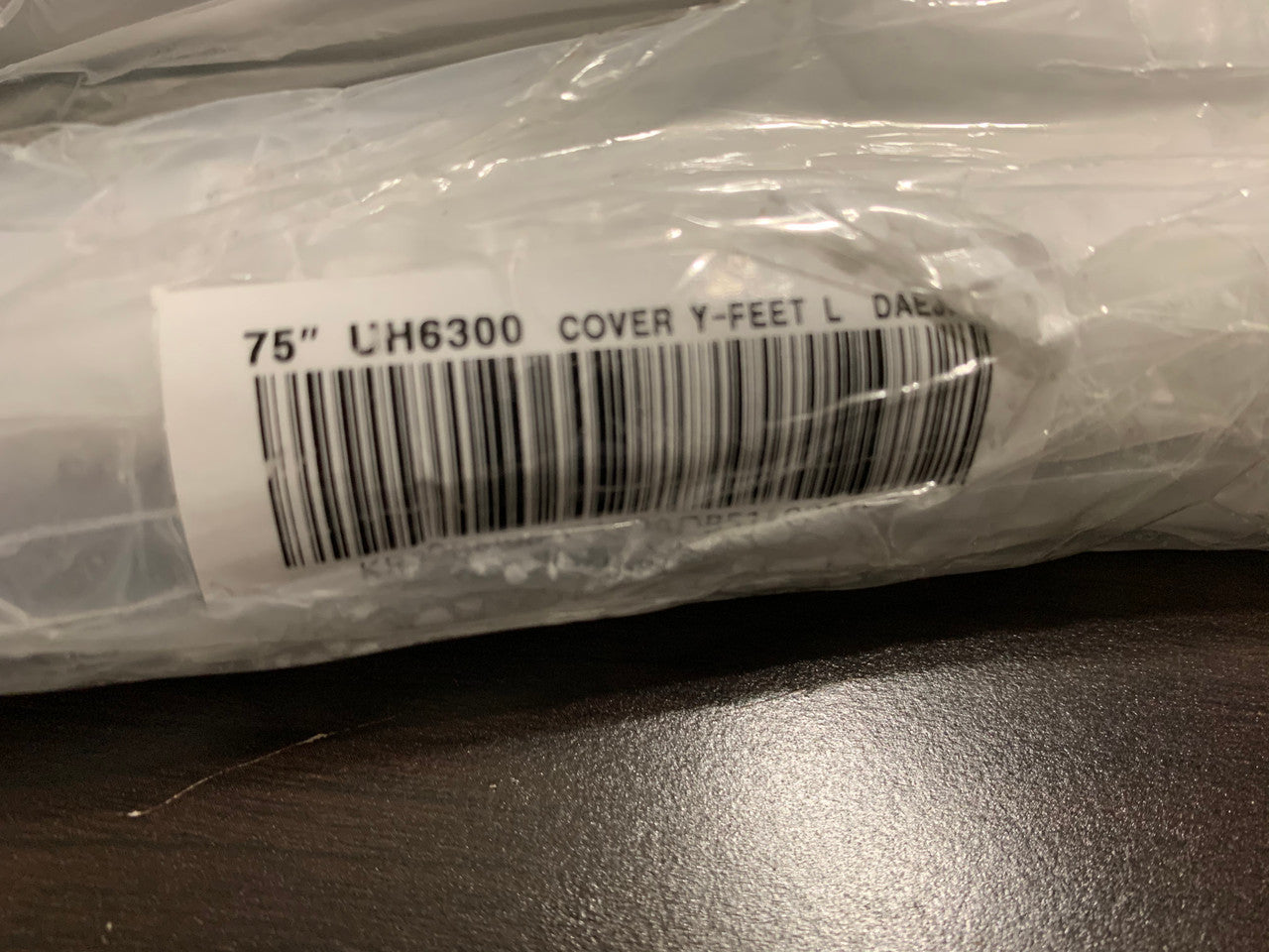 Samsung BN96-30929A and BN96-30930A Legs for UN75H6350, UN75H6300